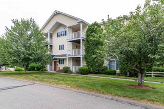 5 Crosswoods Path Blvd Apt 4B, Merrimack, NH 03054