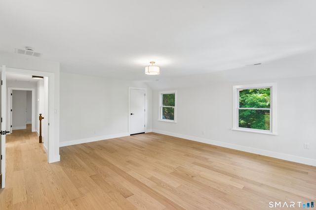 22 East Woods Road, Roxbury, CT 06783