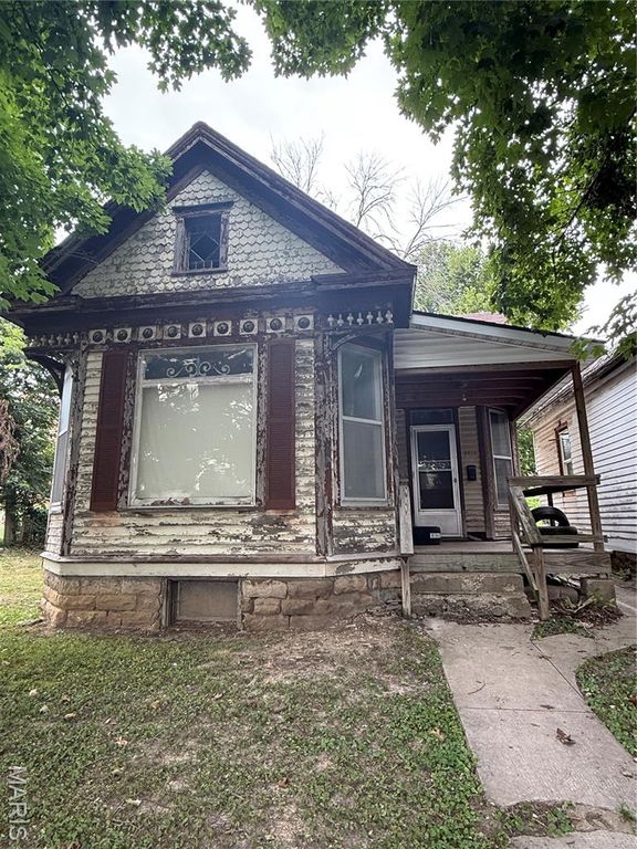 2014 Chestnut Street, Hannibal, MO 63401