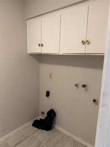 9202 Carvel Lane, Houston, TX 77036