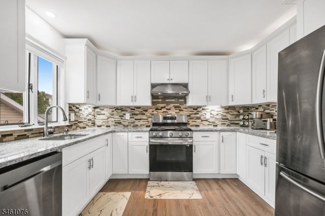 157 Gordon Ave, Totowa Boro, NJ 07512