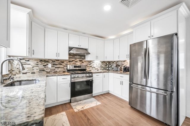 157 Gordon Ave, Totowa Boro, NJ 07512