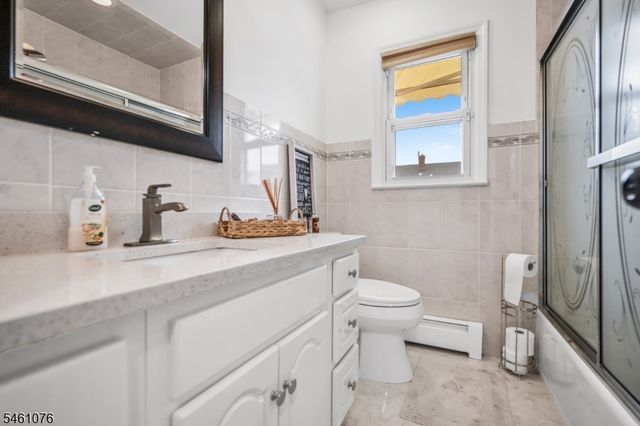 157 Gordon Ave, Totowa Boro, NJ 07512
