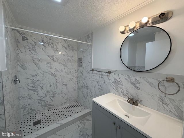 20 ANDREA CT, Sicklerville, NJ 08081