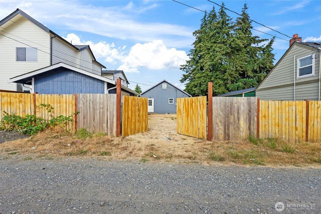3555 S Monroe Street, Tacoma, WA 98409