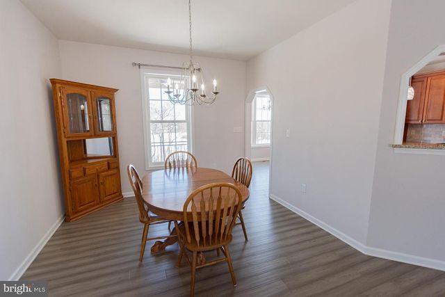 528 DELMAR ORCHARD ROAD, Martinsburg, WV 25403