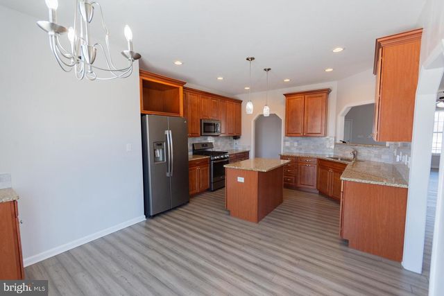 528 DELMAR ORCHARD ROAD, Martinsburg, WV 25403