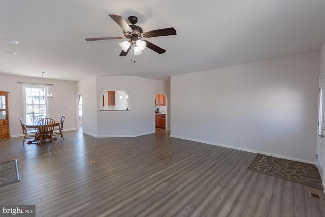 528 DELMAR ORCHARD ROAD, Martinsburg, WV 25403