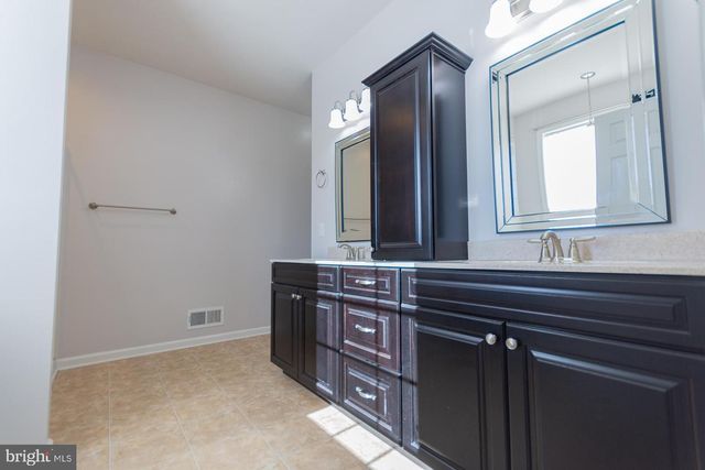 528 DELMAR ORCHARD ROAD, Martinsburg, WV 25403