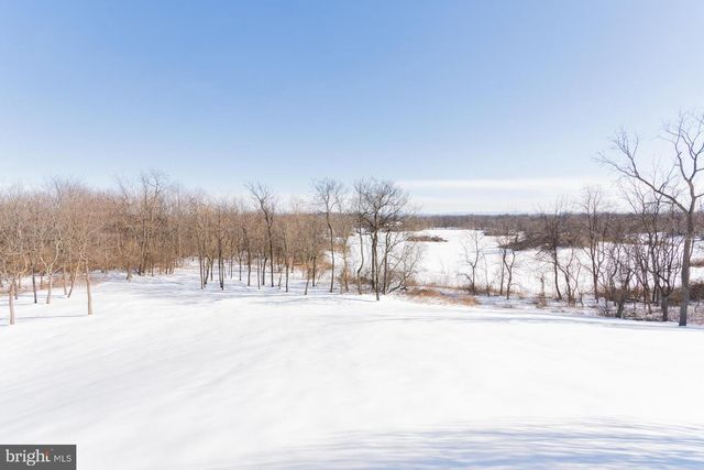 528 DELMAR ORCHARD ROAD, Martinsburg, WV 25403