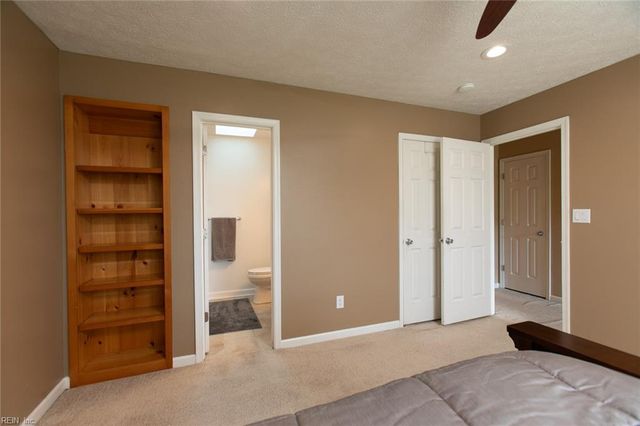 3071 Rachael LN, Hayes, VA 23072