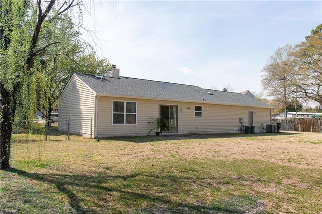 3071 Rachael LN, Hayes, VA 23072