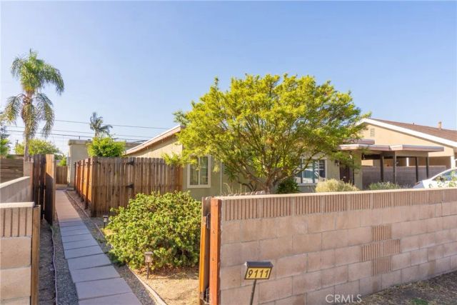 9111 Bluford Avenue, Whittier, CA 90605