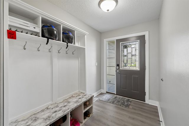 3020 SW Butternut Drive, Ankeny, IA 50023