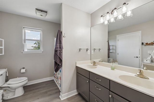 3020 SW Butternut Drive, Ankeny, IA 50023