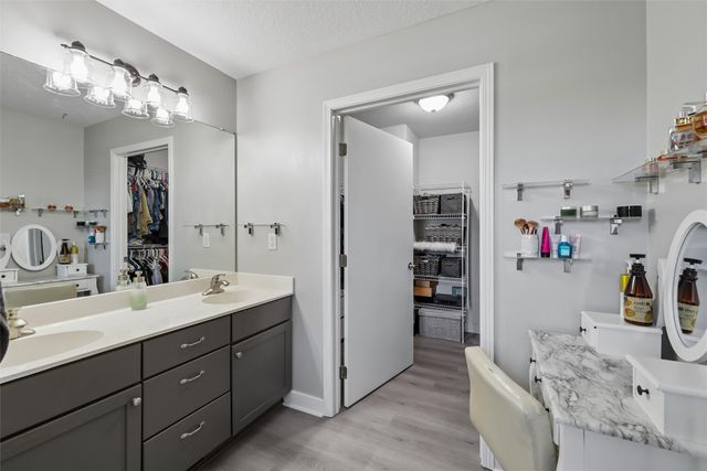 3020 SW Butternut Drive, Ankeny, IA 50023
