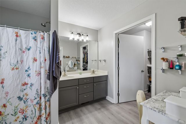 3020 SW Butternut Drive, Ankeny, IA 50023