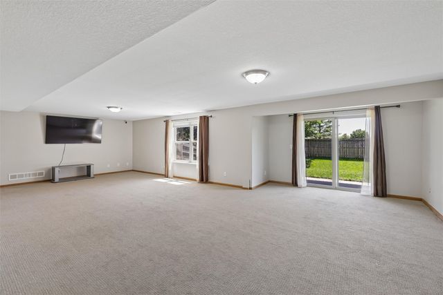 3020 SW Butternut Drive, Ankeny, IA 50023