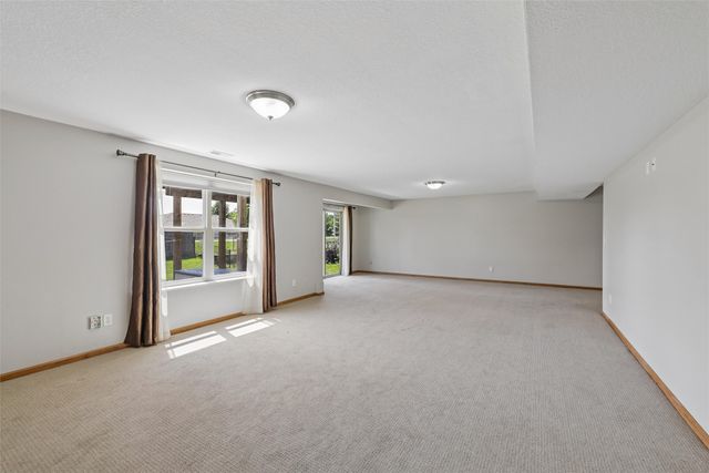 3020 SW Butternut Drive, Ankeny, IA 50023