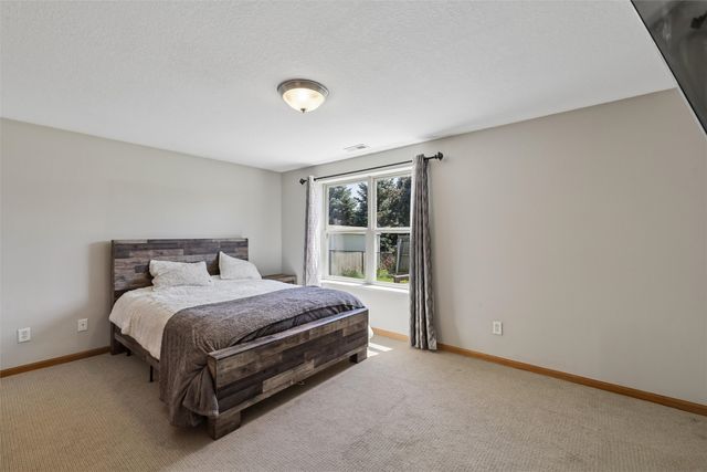 3020 SW Butternut Drive, Ankeny, IA 50023