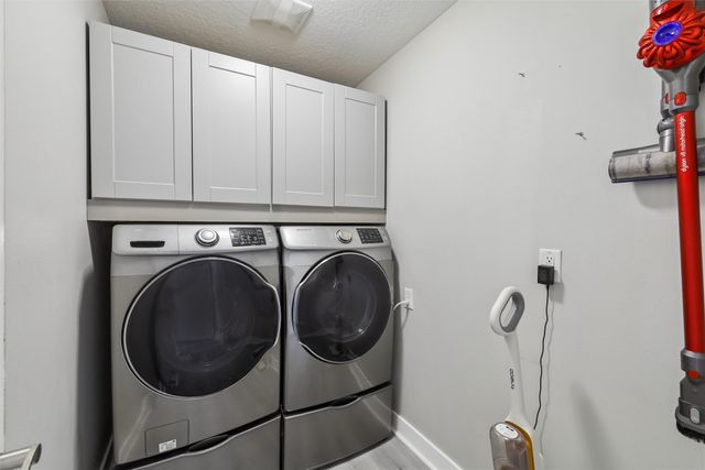 3020 SW Butternut Drive, Ankeny, IA 50023