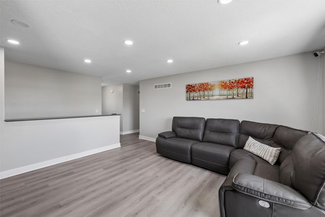 3020 SW Butternut Drive, Ankeny, IA 50023