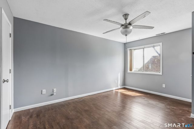 166 Old Brookfield Road 20A5, Danbury, CT 06811