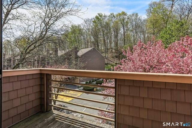 166 Old Brookfield Road 20A5, Danbury, CT 06811