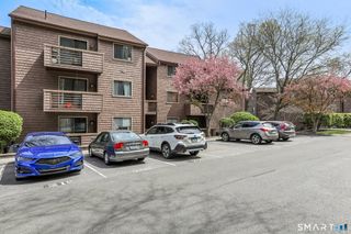 166 Old Brookfield Road 20A5, Danbury, CT 06811