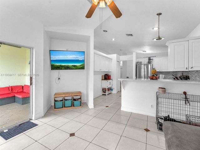 3080 NW 8th St, Fort Lauderdale, FL 33311