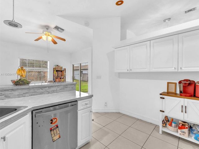 3080 NW 8th St, Fort Lauderdale, FL 33311