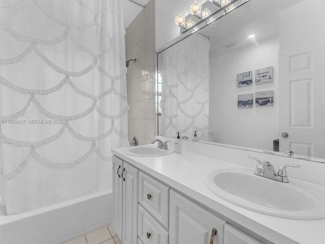 3080 NW 8th St, Fort Lauderdale, FL 33311