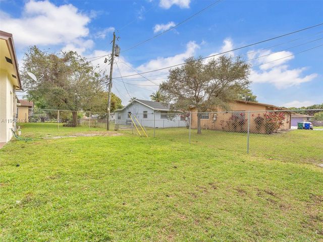 3080 NW 8th St, Fort Lauderdale, FL 33311