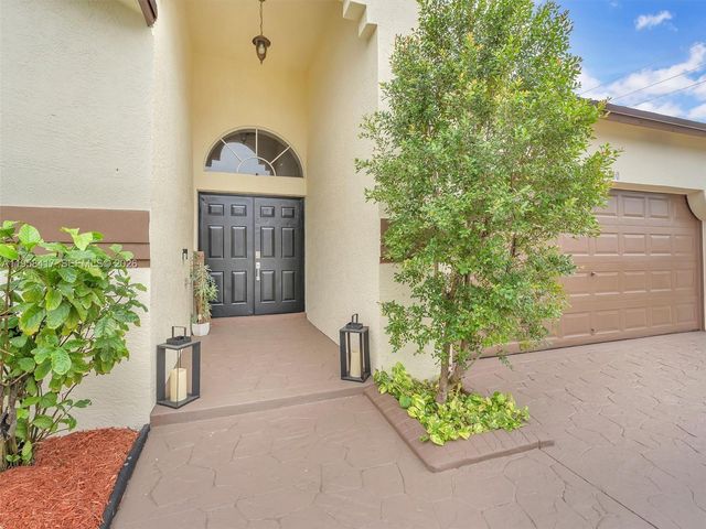 3080 NW 8th St, Fort Lauderdale, FL 33311