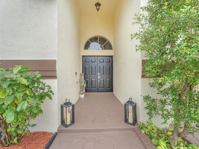 3080 NW 8th St, Fort Lauderdale, FL 33311