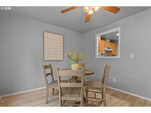 6121 Se FRANCES St, Hillsboro, OR 97123