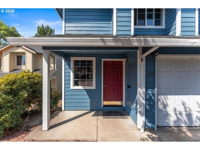 6121 Se FRANCES St, Hillsboro, OR 97123