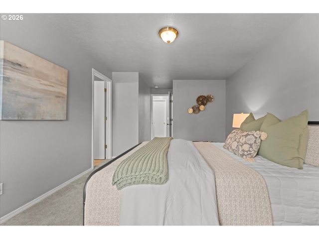 6121 Se FRANCES St, Hillsboro, OR 97123