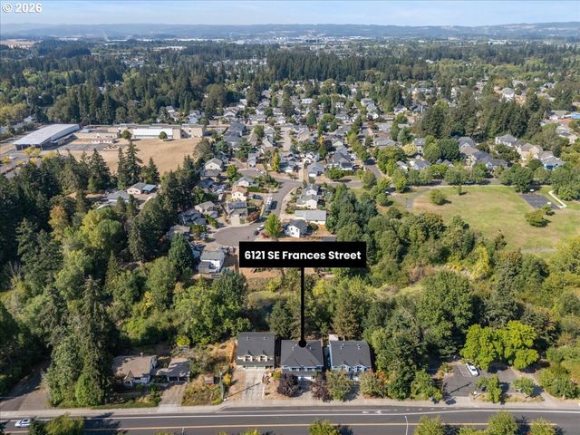 6121 Se FRANCES St, Hillsboro, OR 97123
