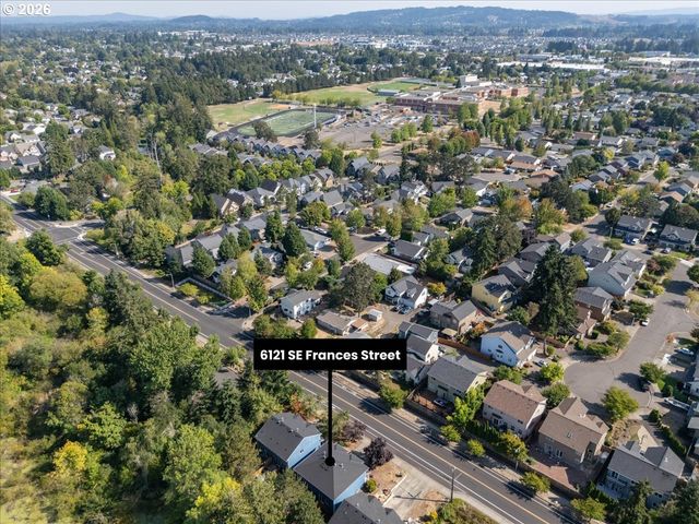6121 Se FRANCES St, Hillsboro, OR 97123