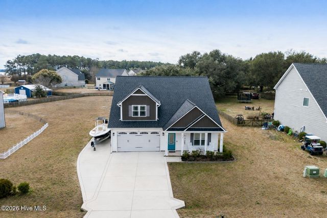 118 Camelot Drive, Holly Ridge, NC 28445