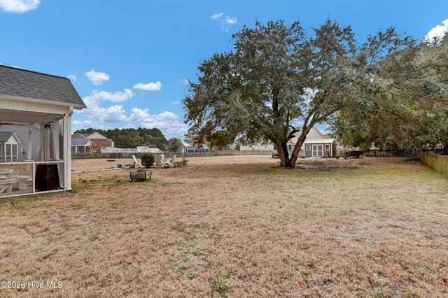 118 Camelot Drive, Holly Ridge, NC 28445