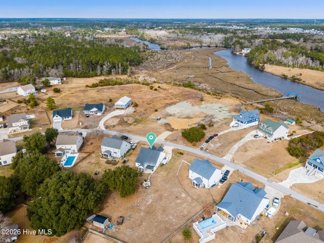 118 Camelot Drive, Holly Ridge, NC 28445