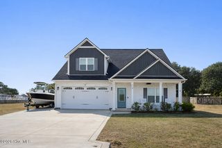 118 Camelot Drive, Holly Ridge, NC 28445