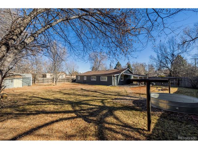 565 Saulsbury St, Lakewood, CO 80226