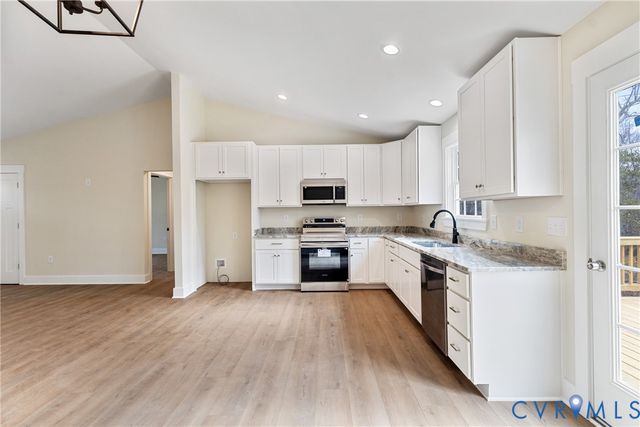 319-B Beulah Ln, Warsaw, VA 22572