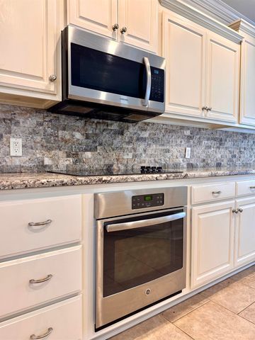 401 Riverside Dr, Berwick, LA 70342