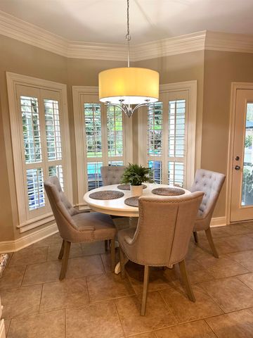 401 Riverside Dr, Berwick, LA 70342