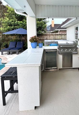 401 Riverside Dr, Berwick, LA 70342