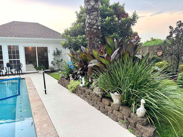 401 Riverside Dr, Berwick, LA 70342